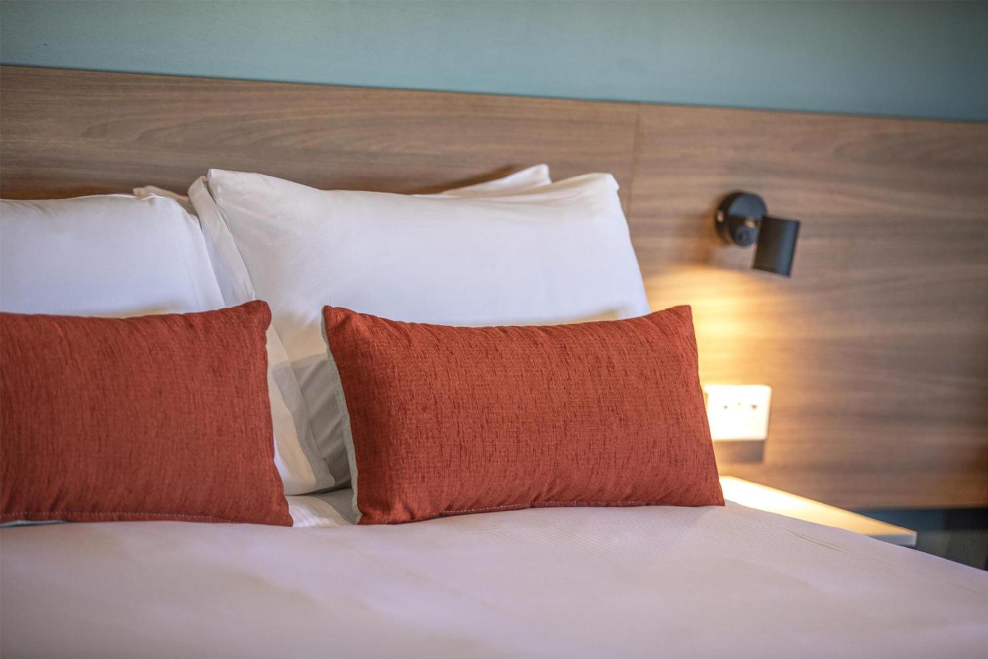 Nightcap At Ocean Beach Hotel Umina Beach Bagian luar foto