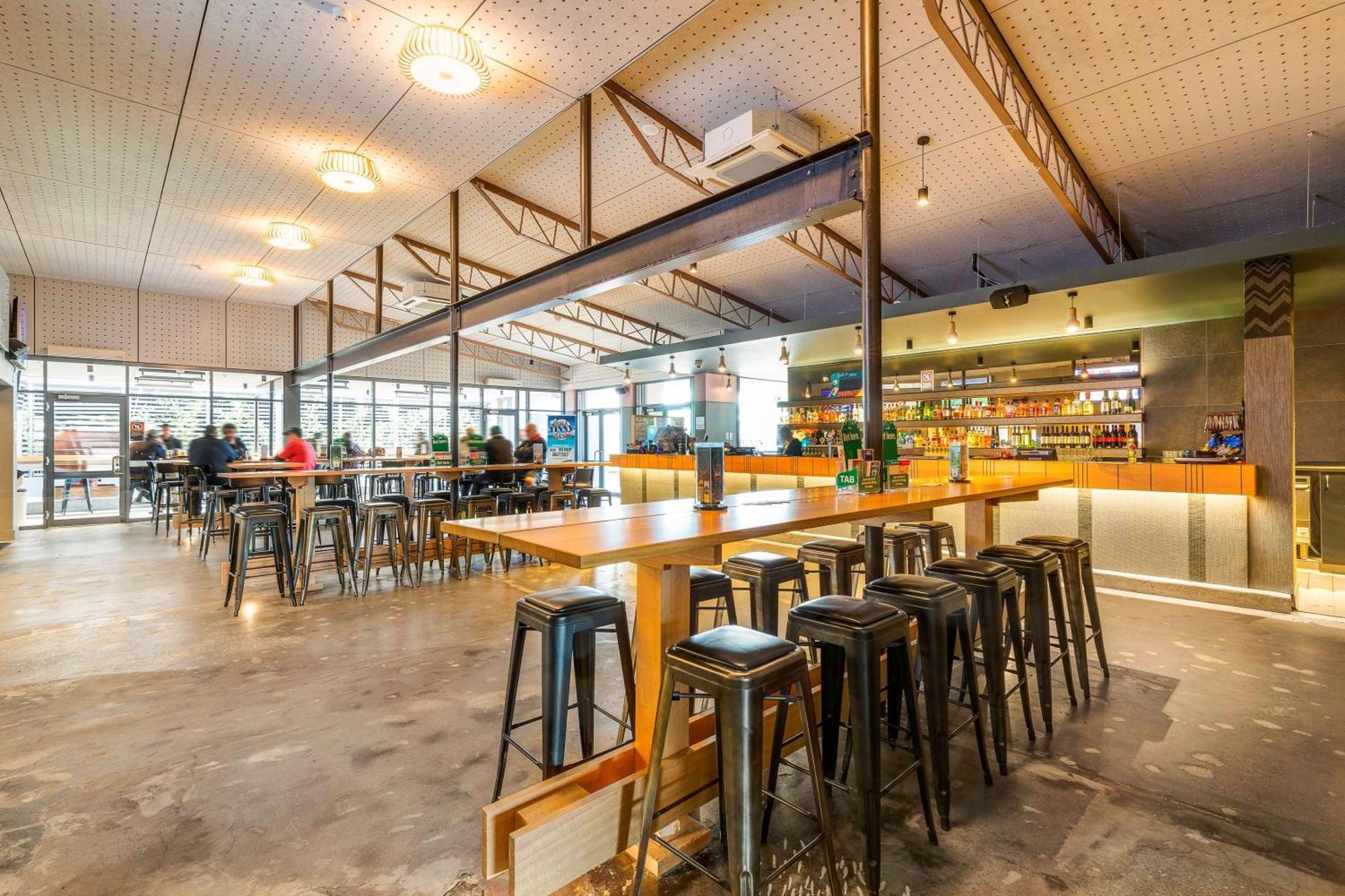 Nightcap At Ocean Beach Hotel Umina Beach Bagian luar foto