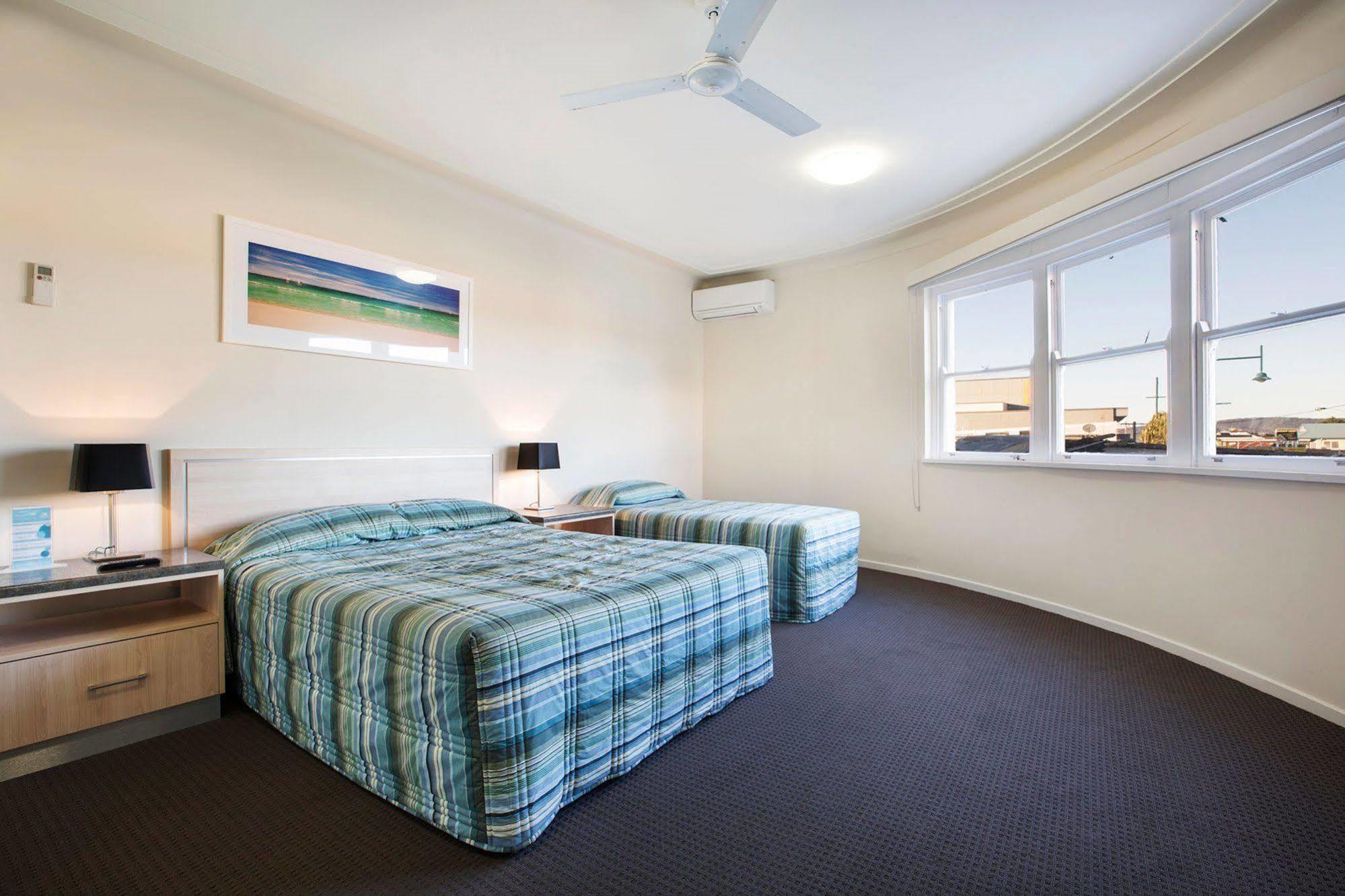 Nightcap At Ocean Beach Hotel Umina Beach Bagian luar foto