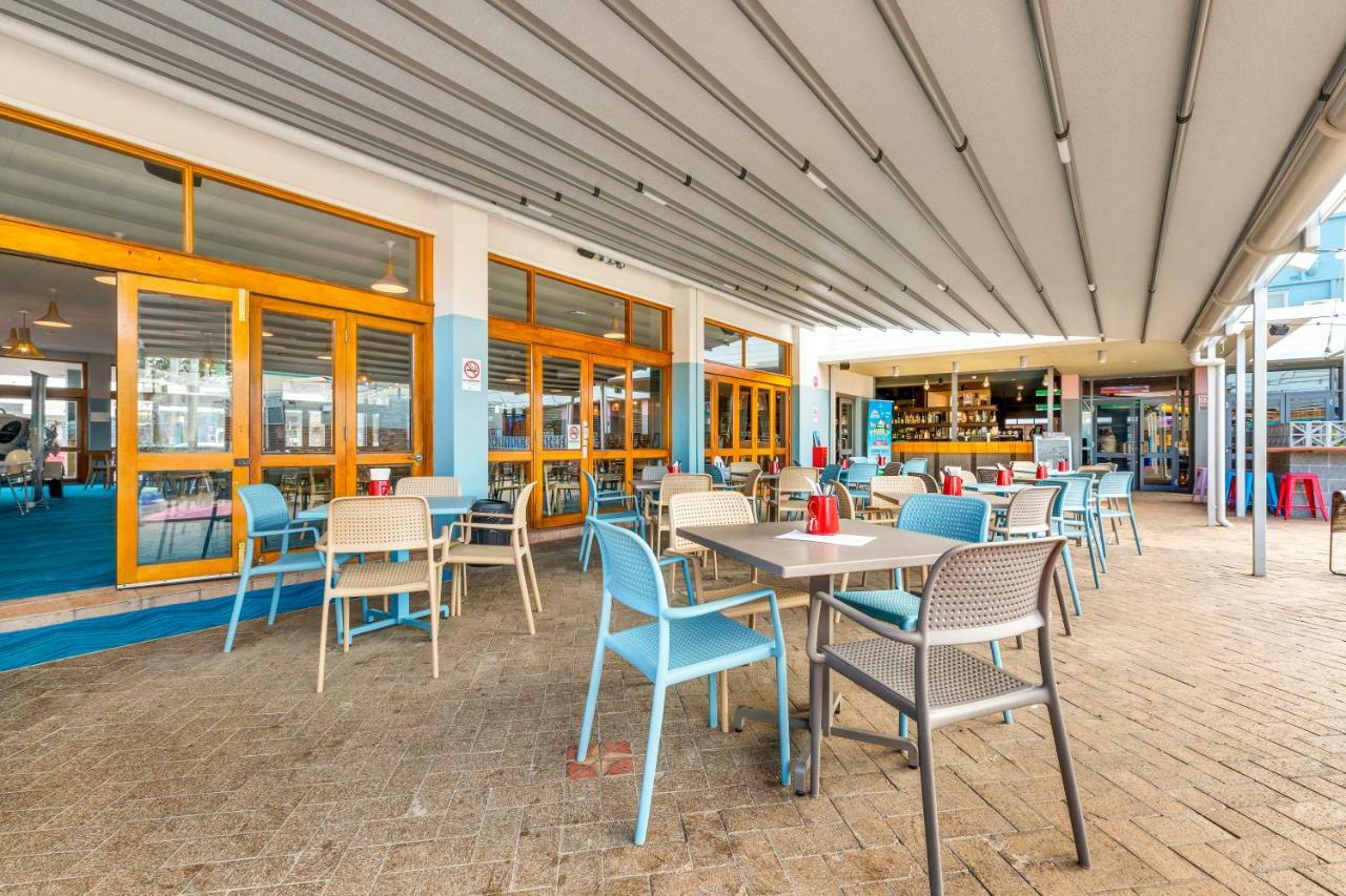 Nightcap At Ocean Beach Hotel Umina Beach Bagian luar foto