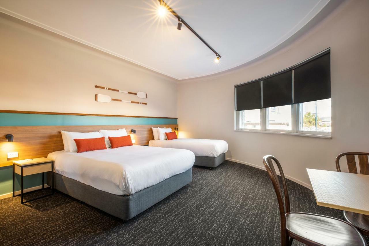 Nightcap At Ocean Beach Hotel Umina Beach Bagian luar foto